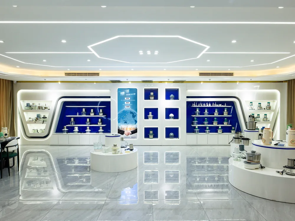 JINJIE’s supplied showroom photograph.